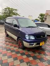 A picture of TOYOTA NOAH SR 40 INUZWA TSH 14 8MILLION KARIBU SANA