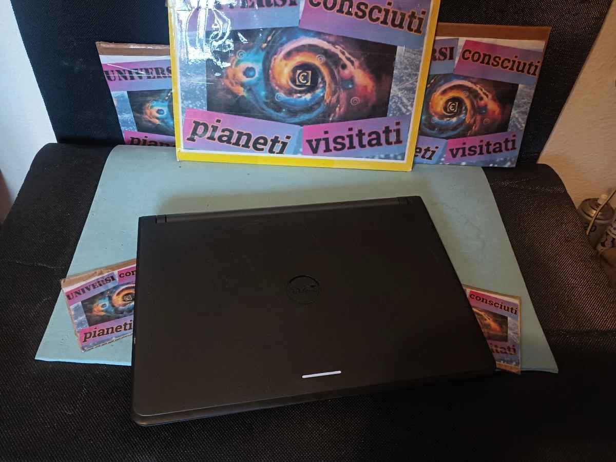 A picture of Laptop Dell Latitude 13 3340