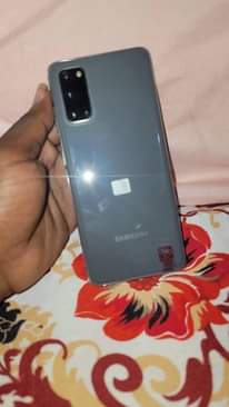 A picture of Samsungu s20 5G