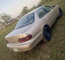 A picture of Toyota Camry 1998 orobo