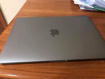 A picture of MacBook Pro 2017 13 very clean in condition