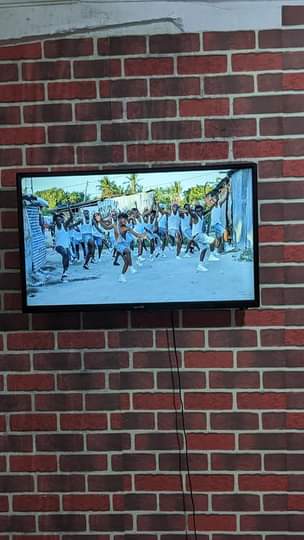 A picture of MR UK SMART TV INCH 32