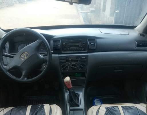 A picture of Toyota corolla sedam