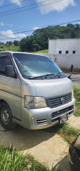 nissan e25