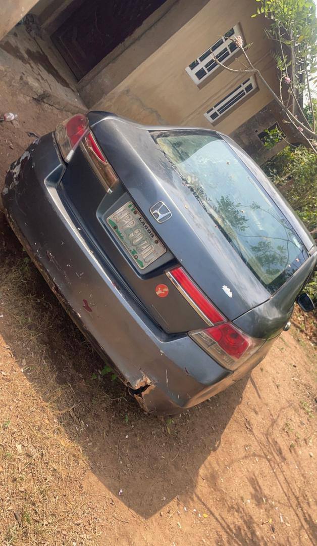 A picture of Honda Accord 2011