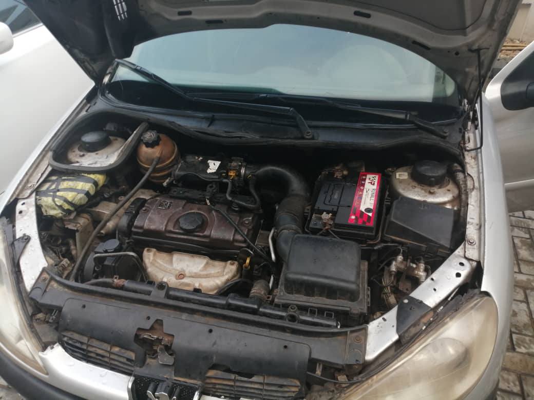 A picture of Peugeot 206 manual
