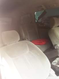 A picture of Toyota sienna 04