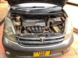 A picture of Toyota Isis