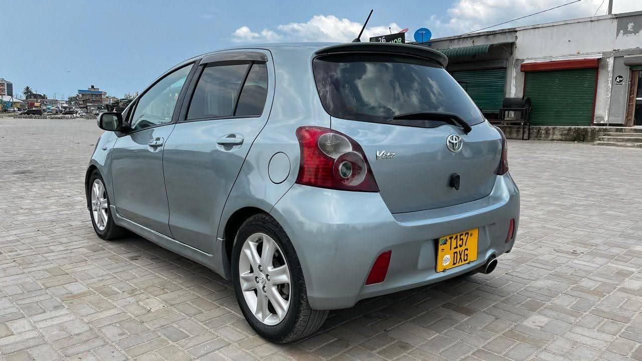 A picture of Toyota vitz RS new model