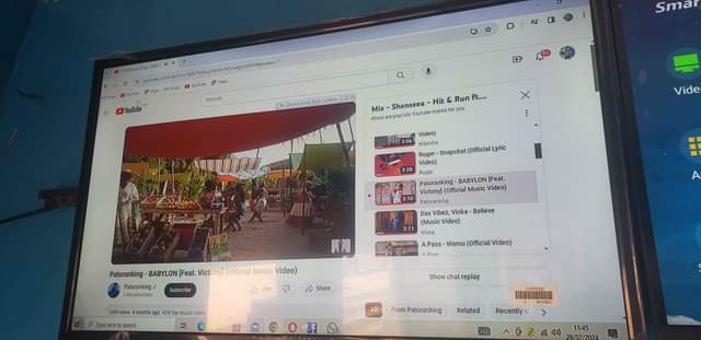 A picture of Tv 32 inches Globalstar on sell 250k in banda kireka
