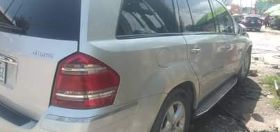A picture of Good deal ML 450 2008 Model First body buy and