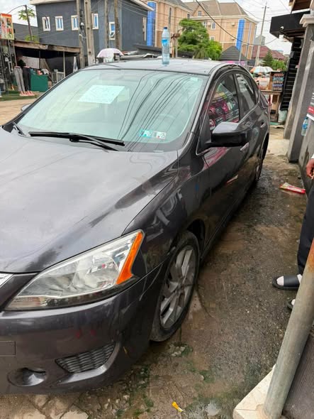 A picture of Tokumbo 2013 Nissan Sentra