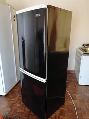 classifieds/fridges