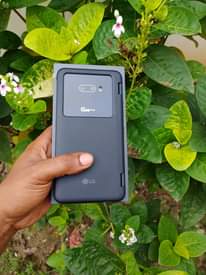 A picture of LG G8X thinq