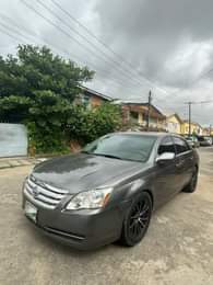 A picture of Registered but barely used 2007 Toyota Avalon LIMITED THUMBSTART No