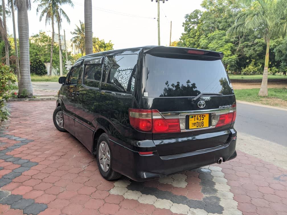 A picture of Toyota Alphard