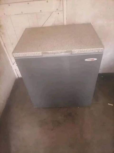 classifieds/fridges