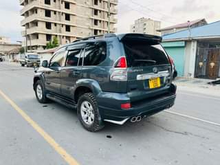A picture of Toyota Prado diamond