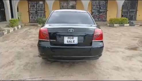 A picture of Neatly used 2006 Toyota Avensis