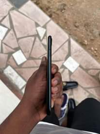 A picture of iphone 7 plus 128gb