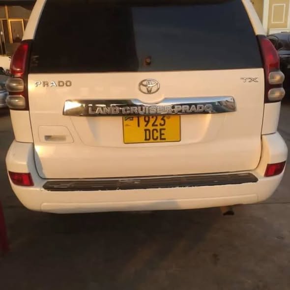 A picture of Justine magari mwanza Toyota prado Tx DCE million 28 tu