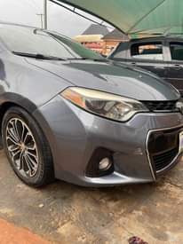 A picture of 2015 model corola First body Silent engine Everything is working