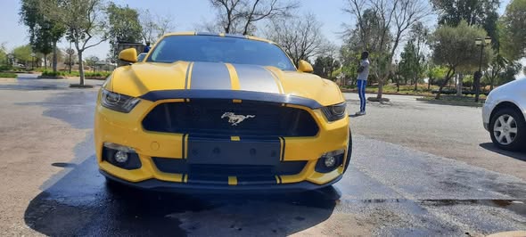 v8 cars