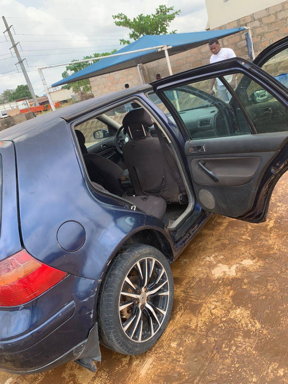 A picture of 2004 golf 4