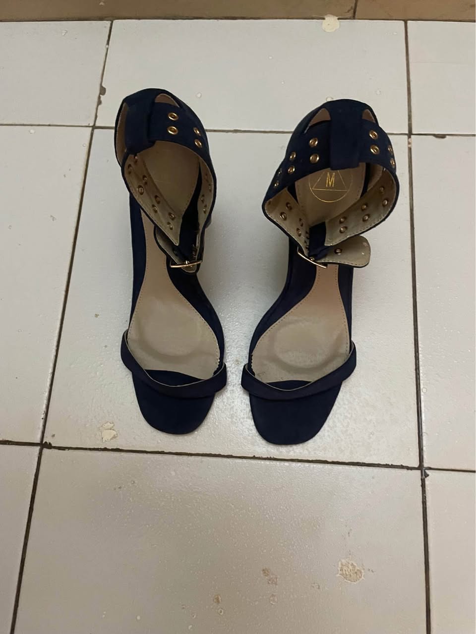A picture of SHOES