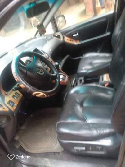 A picture of 2001 Lexus RX300