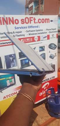 A picture of Laptop with 500gb 4gb ram on sell 250k in banda