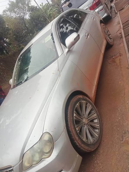 A picture of Mark x stolen car