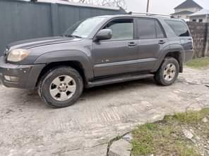 A picture of 2005 MODEL TOYOTA 4RUNNER V8 Engine very silent Gear super