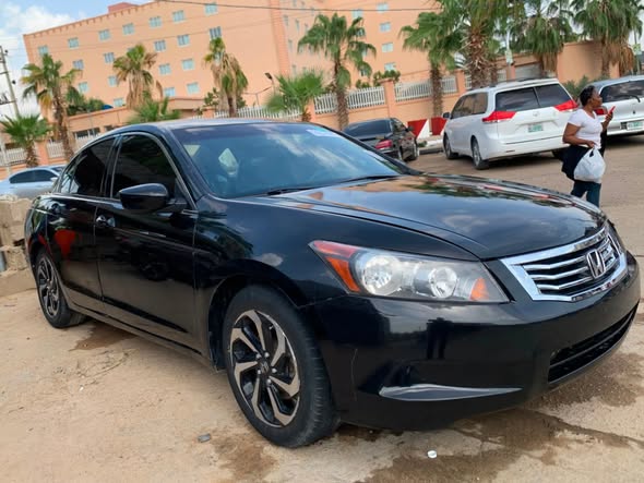 A picture of DISTRESS SALES HONDA ACCORD EXL 2009 MODEL BELGIUM STANDARD UNTEMPERED