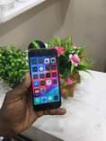 A picture of Iphone 6plain 64gb clean 170000tshs chapchap