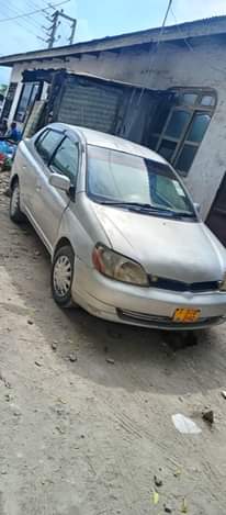 A picture of Toyota platz