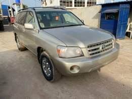 A picture of Asap deal Registered 2005 Highlander limited 3 rows V6 4WD