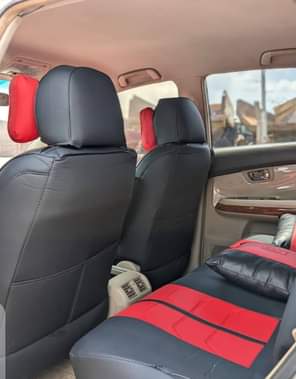 A picture of Extremely clean lexus 330 for sale 2005 model Ac working
