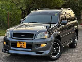 A picture of Toyota prado