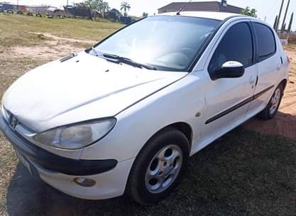 A picture of PEUGEOT 206