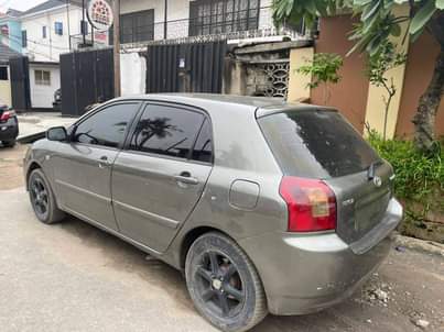 A picture of 2004 Toyota Corolla