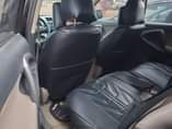 A picture of RAV 4 08