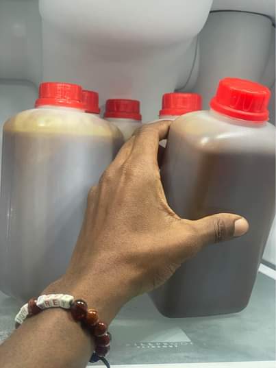 A picture of Fresh and pure Honey ASALI MBICHI kutoka Tabora