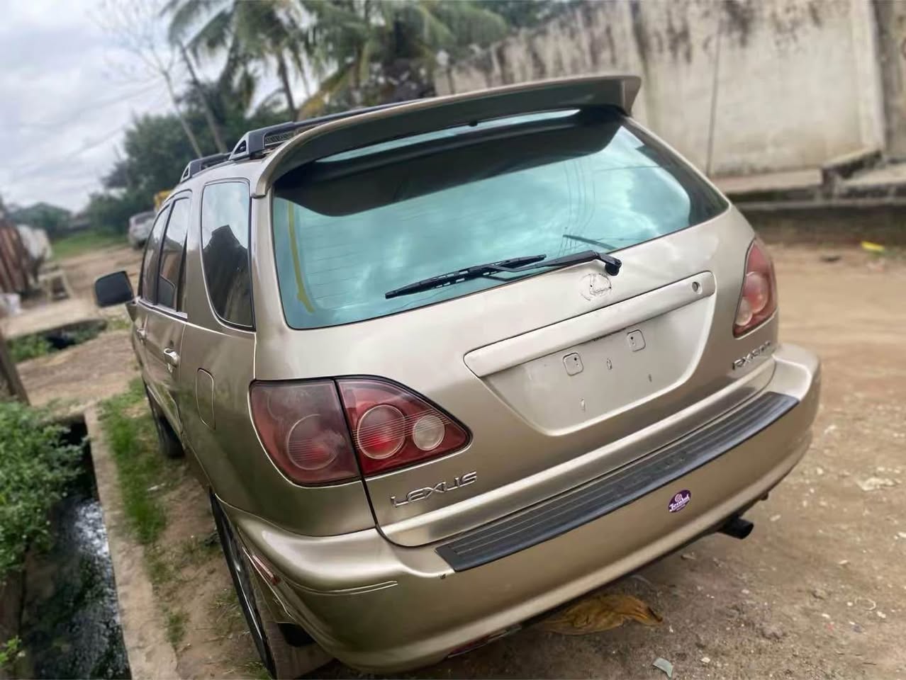 A picture of Naija used lexus rx300 O7O 39373582
