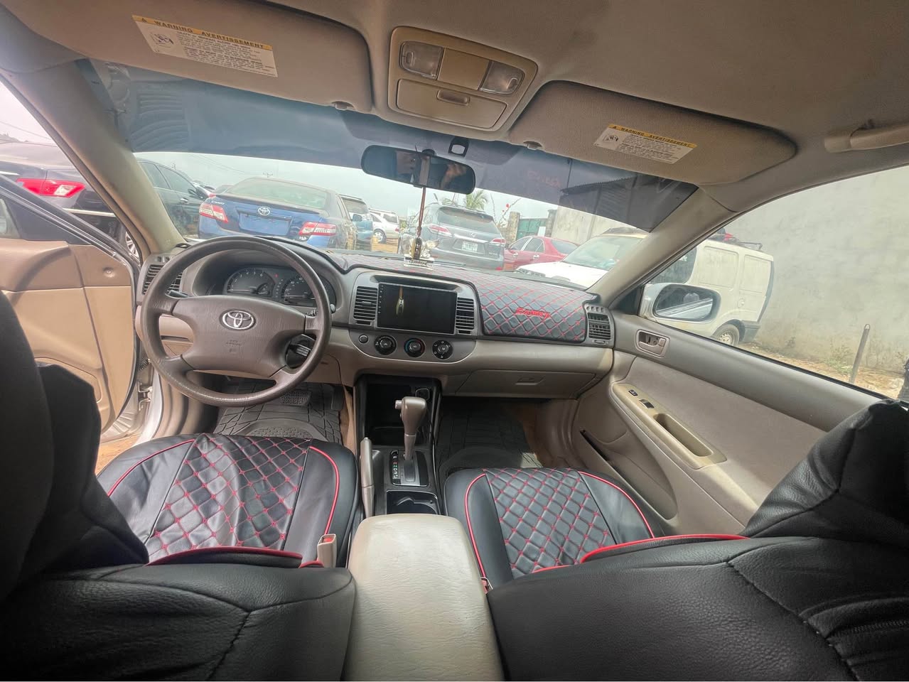 A picture of 2003 Toyota Camry LE