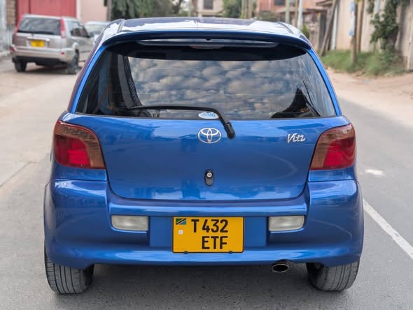 A picture of TOYOTA Vitz RS