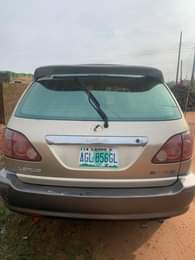 A picture of Rx300 buy and drive nothing to fix location ikorodu ishawo