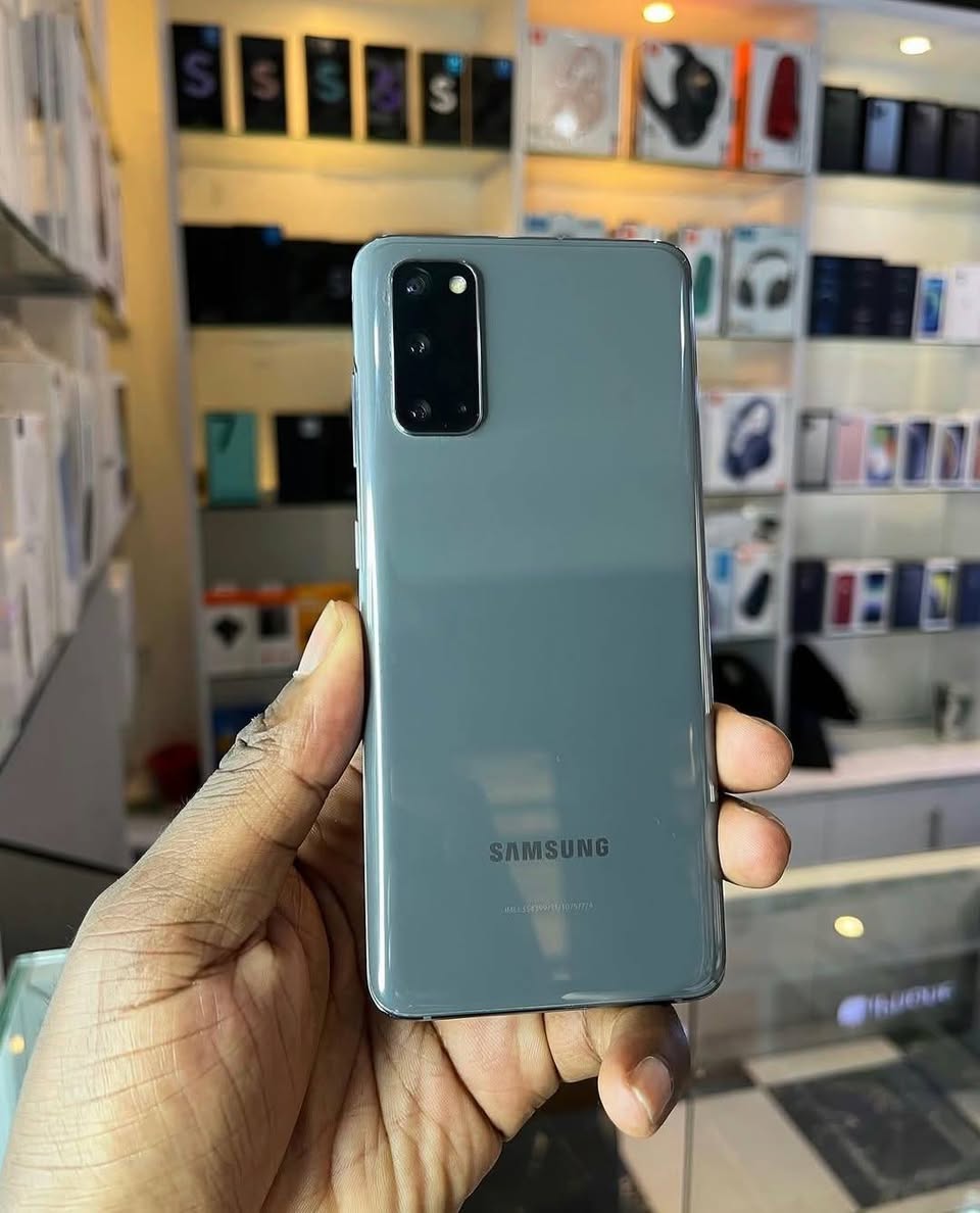 A picture of Samsung galaxy s20