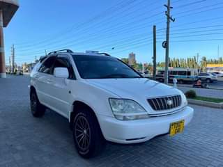 A picture of TOYOTA HARRIER
