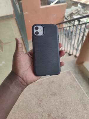 A picture of IPHONE 11 256 GB
